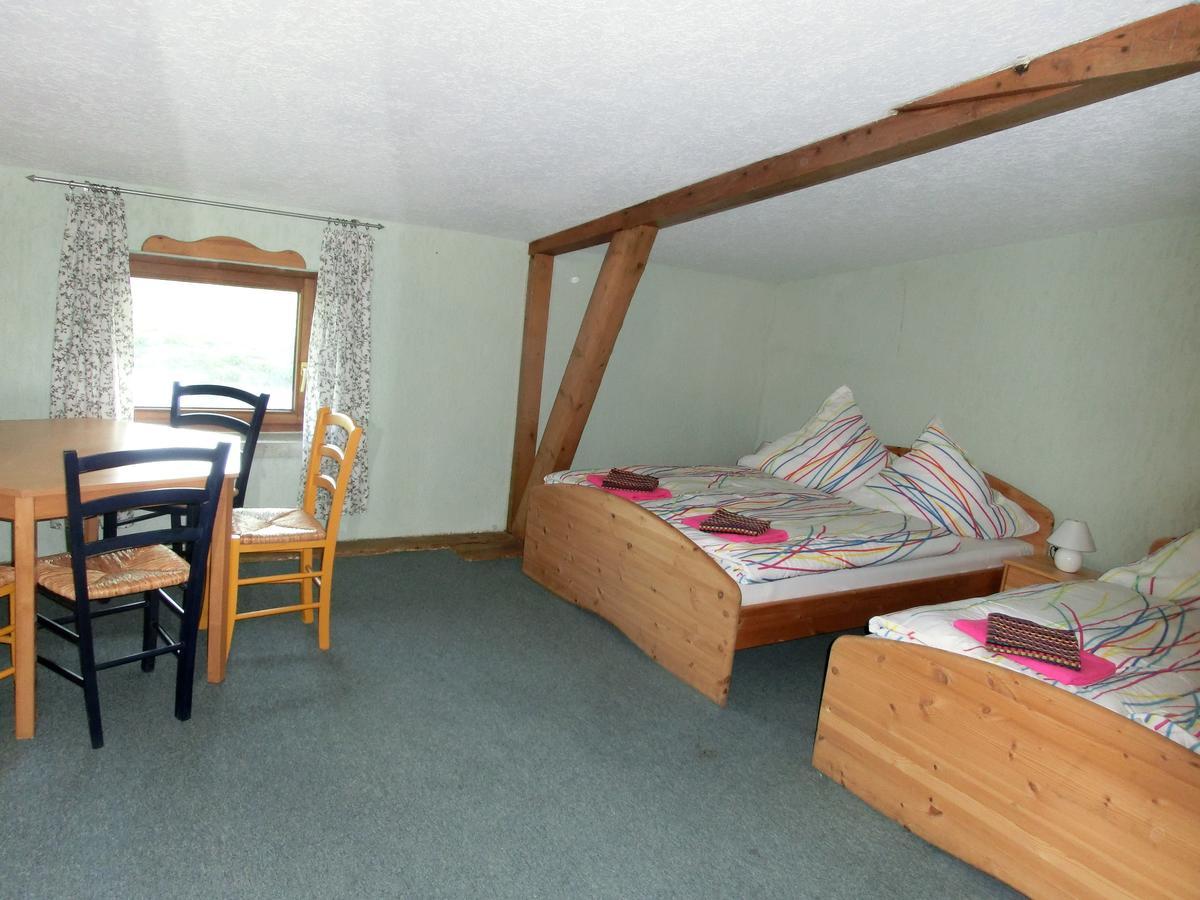 Domane Neu Gaarz Hostel Værelse billede