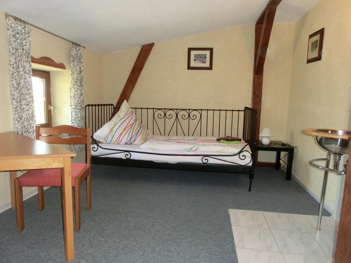 Domane Neu Gaarz Hostel Værelse billede