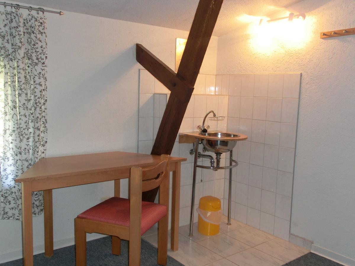 Domane Neu Gaarz Hostel Værelse billede