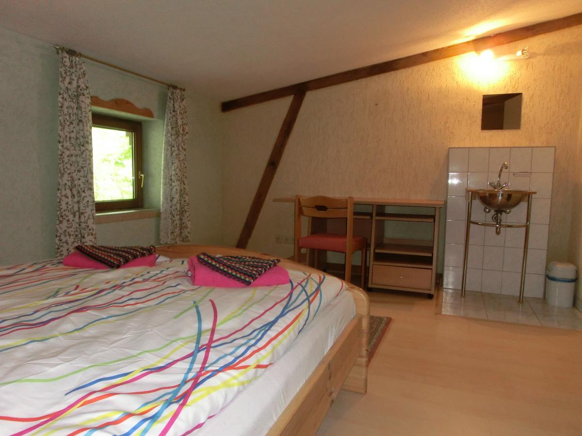 Domane Neu Gaarz Hostel Værelse billede