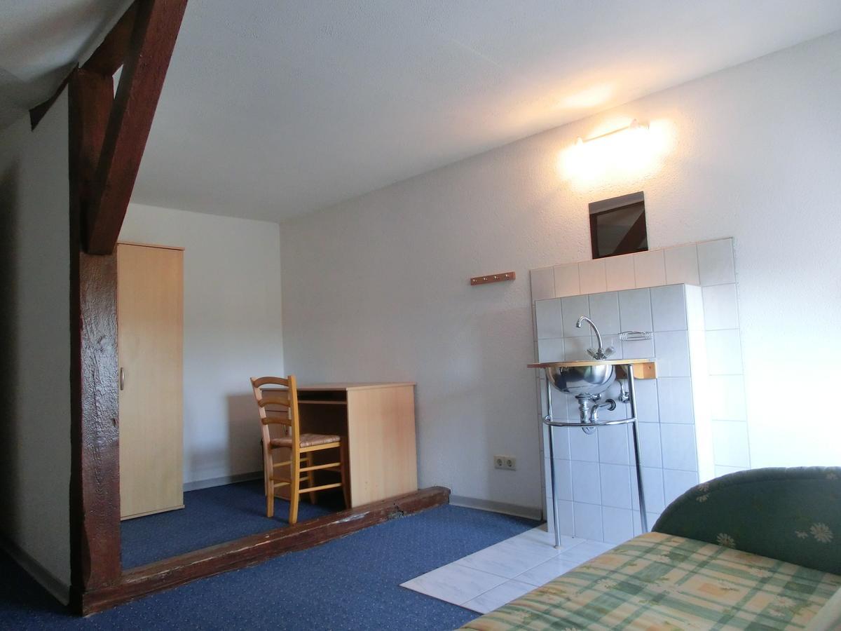 Domane Neu Gaarz Hostel Værelse billede